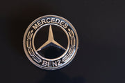 Mercedes-Benz Konepellin Merkki ; Täysmusta Seppele ; 57mm Lätkä