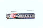Audi Takakontin / Lokasuojan SLINE Merkki 72mm (Mattamusta)