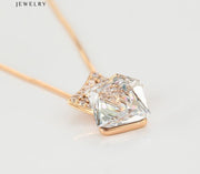 Kirkas kuution muotoinen kaulakoru Swarovski kristallilla