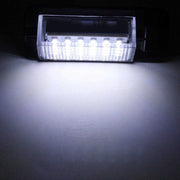 BMW E36 Kirkkaat LED rekisterikilven valot ; 6000K valkoinen luksus sävy (2kpl sarja)