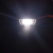 Mercedes-Benz Kirkkaat LED rekisterikilven valot ; 6000K valkoinen luksus sävy (2kpl sarja)