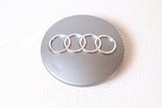 Audi Kromi-Harmaat 68mm Vannekeskiöt (4kpl sarja)