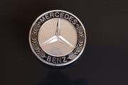 Mercedes-Benz Konepellin Merkki ; Musta Seppele ; 57mm Lätkä